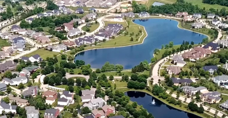 700x784px-Carmel,IN- Screenshot B
